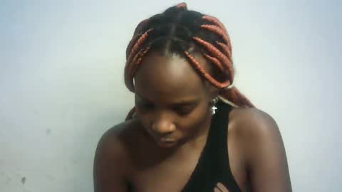 Snapshot of hot_berry2003 chatting on January 19, 1:33 pm Millie online show from January 19, 1:33 pm