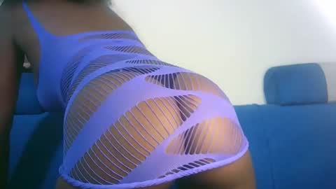 Snapshot of hot_berry2003 chatting on February 2, 3:07 pm Millie online show from February 2, 3:07 pm