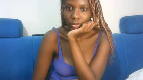 Snapshot of hot_berry2003 chatting on March 7, 11:38 pm Millie online show from March 7, 11:38 pm