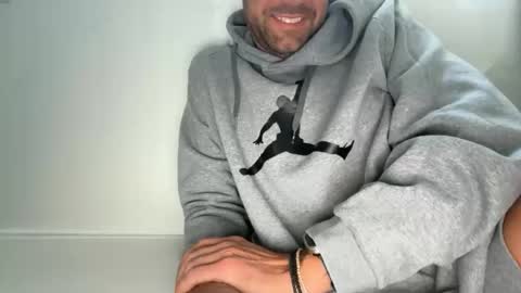 Snapshot of hot_bobby79 chatting on March 6, 4:25 pm Bobby online show from March 6, 4:25 pm