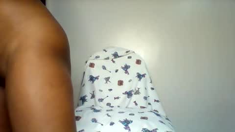 Snapshot of hot_cammy08 chatting on June 5, 11:49 am sweet cammy online show from June 5, 11:49 am