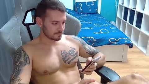 hot_cap_77 online show from October 22, 6:07 pm