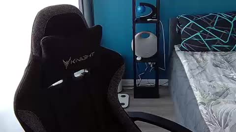 hot_cap_77 online show from August 2, 3:10 pm