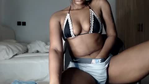 Snapshot of hot_chocoxxxx chatting on July 28, 7:39 pm sonia mis choco online show from July 28, 7:39 pm