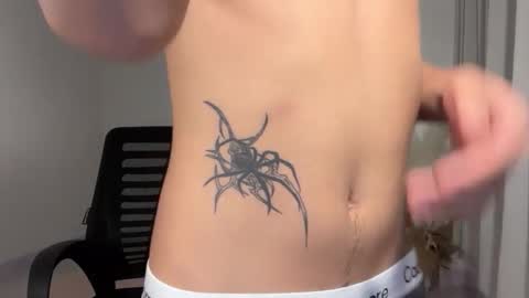 Snapshot of hot_cuteboy02 chatting on November 12, 7:31 am Kim online show from November 12, 7:31 am