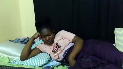 Milly online show from October 3, 7:55 pm