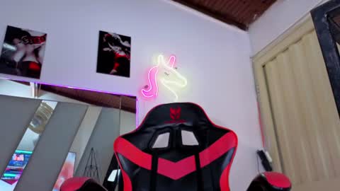 destinyk online show from June 21, 8:55 pm
