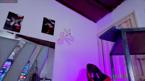 destinyk online show from July 1, 10:09 pm