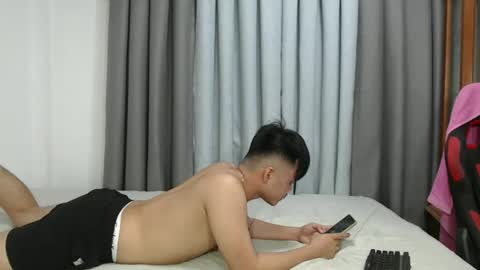 Snapshot of hot_emmanuel chatting on October 18, 6:48 am hot_emmanuel online show from October 18, 6:48 am