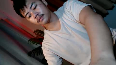 hot_emmanuel online show from June 7, 6:39 am