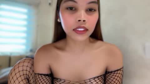 Snapshot of hot_falling_devilxx chatting on May 12, 12:52 am online show from May 12, 12:52 am