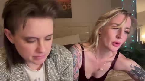 hot_for_tams online show from November 19, 3:06 am