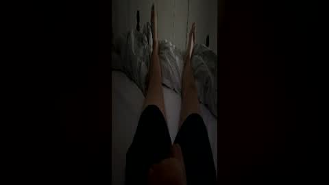 Snapshot of hot_for_you_ chatting on June 27, 5:56 am hot_for_you_ online show from June 27, 5:56 am