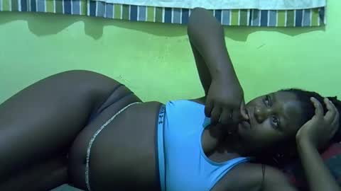 hot_girlly online show from March 14, 7:03 am