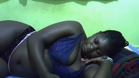 hot_girlly online show from April 9, 6:24 pm