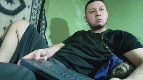 hot_guy36 online show from November 14, 6:28 pm