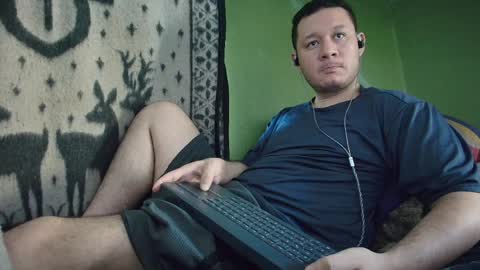 hot_guy36 online show from April 30, 3:18 pm