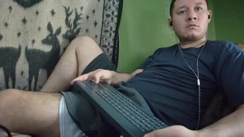 hot_guy36 online show from May 21, 3:41 pm