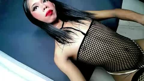 Snapshot of hot_impress chatting on February 8, 1:53 am Yllana Marie online show from February 8, 1:53 am