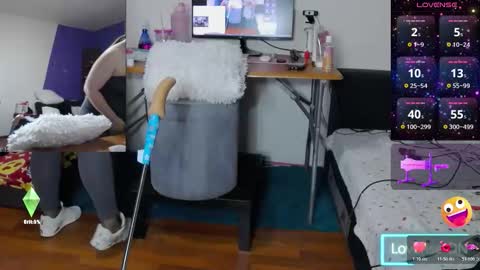Jessica  Tyler online show from June 7, 2:32 pm