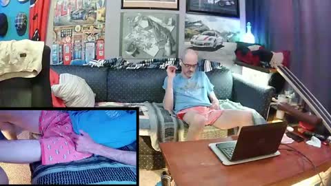 hot_krispy_kreme online show from May 14, 5:31 pm