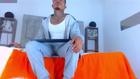 SEXY COUPLE  online show from February 2, 12:48 pm