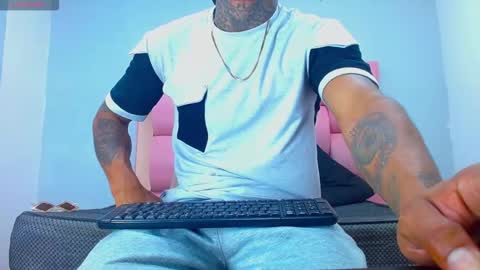 SEXY COUPLE  online show from February 23, 12:46 pm