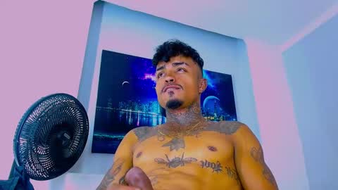 SEXY COUPLE  online show from March 6, 3:30 pm