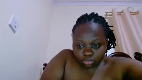 Snapshot of hot_linahh chatting on October 7, 1:36 am Linah online show from October 7, 1:36 am