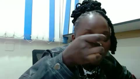 Snapshot of hot_linahh chatting on December 1, 10:31 am Linah online show from December 1, 10:31 am