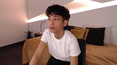 Alana online show from February 2, 9:23 pm