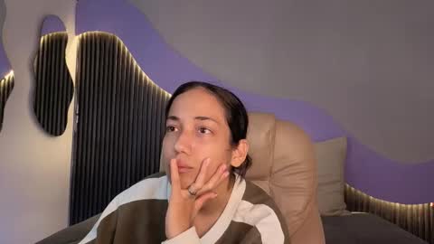 Alana online show from February 22, 9:46 pm