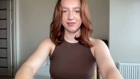 Snapshot of hot_lliinns chatting on November 4, 10:14 am Lina online show from November 4, 10:14 am