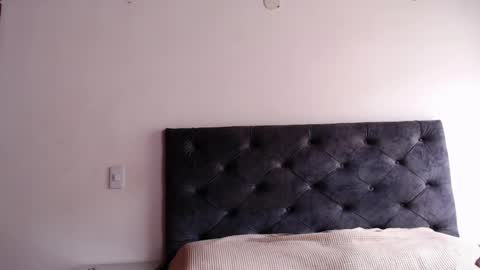 Hot Latin Marriage online show from April 15, 2:35 pm