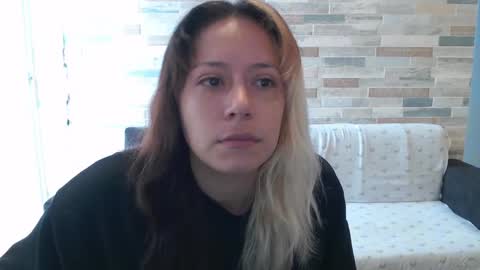 Snapshot of hot_mommymia chatting on October 8, 1:42 pm Mia online show from October 8, 1:42 pm