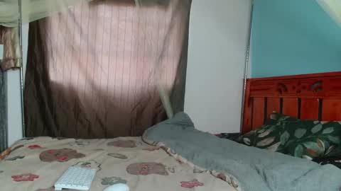 Snapshot of hot_moxie chatting on November 22, 6:01 am hot_moxie online show from November 22, 6:01 am