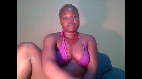 hot_naughtybeb online show from March 23, 11:20 pm