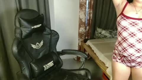 Snapshot of hot_nica19 chatting on July 2, 3:23 am call me nica online show from July 2, 3:23 am
