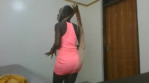Snapshot of hot_petite1 chatting on March 24, 11:59 am Hot petite online show from March 24, 11:59 am