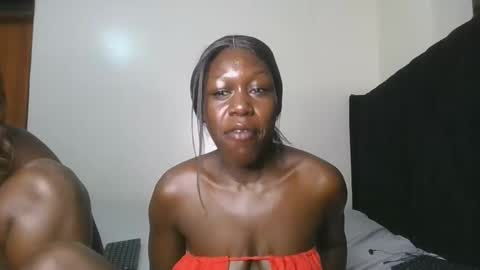 Snapshot of hot_petite1 chatting on April 6, 3:46 pm Hot petite online show from April 6, 3:46 pm