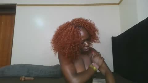 Snapshot of hot_petite1 chatting on April 13, 6:35 pm Hot petite online show from April 13, 6:35 pm