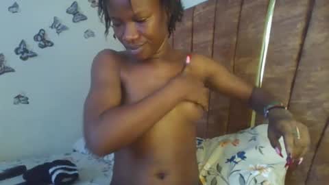 hot petite100 online show from April 30, 9:59 am