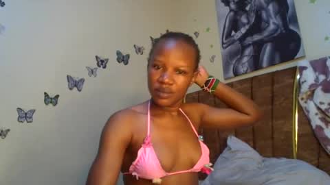 hot petite100 online show from June 17, 2:25 am