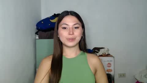 Nikki  online show from April 25, 4:04 pm