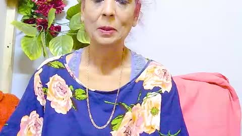 hot queen online show from July 21, 5:43 am