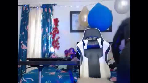 Snapshot of hot_sexy_bunny chatting on January 21, 6:23 pm hot sexy bunny online show from January 21, 6:23 pm