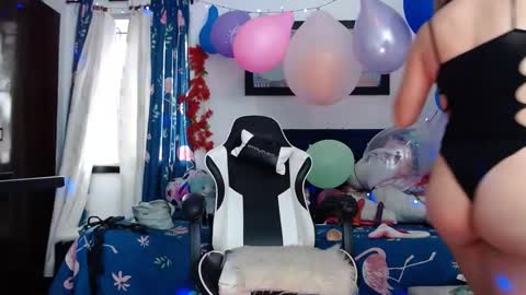 Snapshot of hot_sexy_bunny chatting on February 4, 3:36 pm hot sexy bunny online show from February 4, 3:36 pm