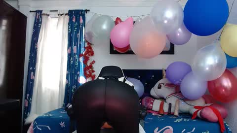 Snapshot of hot_sexy_bunny chatting on February 6, 3:41 pm hot sexy bunny online show from February 6, 3:41 pm