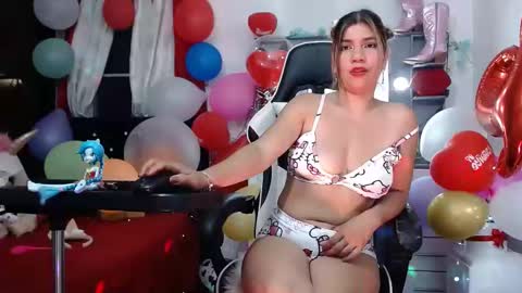 Snapshot of hot_sexy_bunny chatting on February 25, 10:15 am hot sexy bunny online show from February 25, 10:15 am
