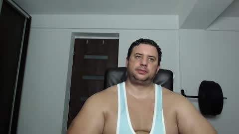 Snapshot of hot_stefano1 chatting on September 27, 4:45 pm Stefano.. online show from September 27, 4:45 pm